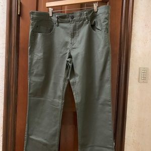 BUFFALO DAVID BITTON 38"X 30" OLIVE JEANS PREOWNED